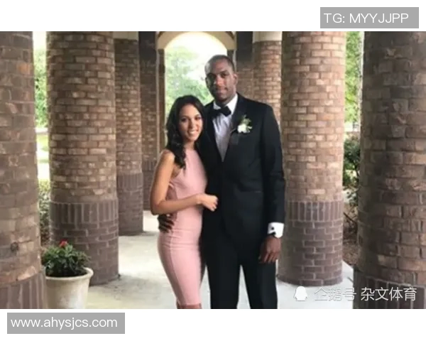 雄鹿队惨败!字母哥22+8难救主,卡梅隆·安东尼仅5分,道格·里弗斯怒斥裁判不公 雄鹿队惨败!字母哥22+8难救主,卡梅隆·安东尼仅5分,道格·里弗斯怒斥裁判不公