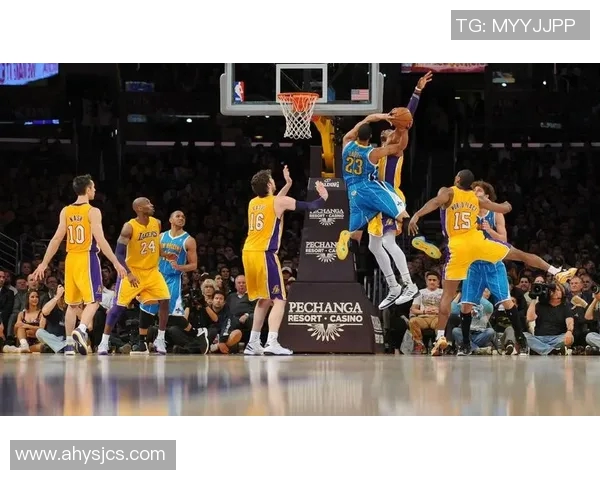 2008年湖人与黄蜂激战回顾:经典对决中的篮球传奇与精彩瞬间 2008年湖人与黄蜂激战回顾:经典对决中的篮球传奇与精彩瞬间